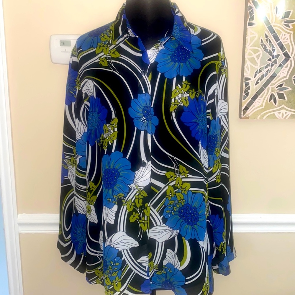 Mirasol like new long sleeves floral blouse size XL